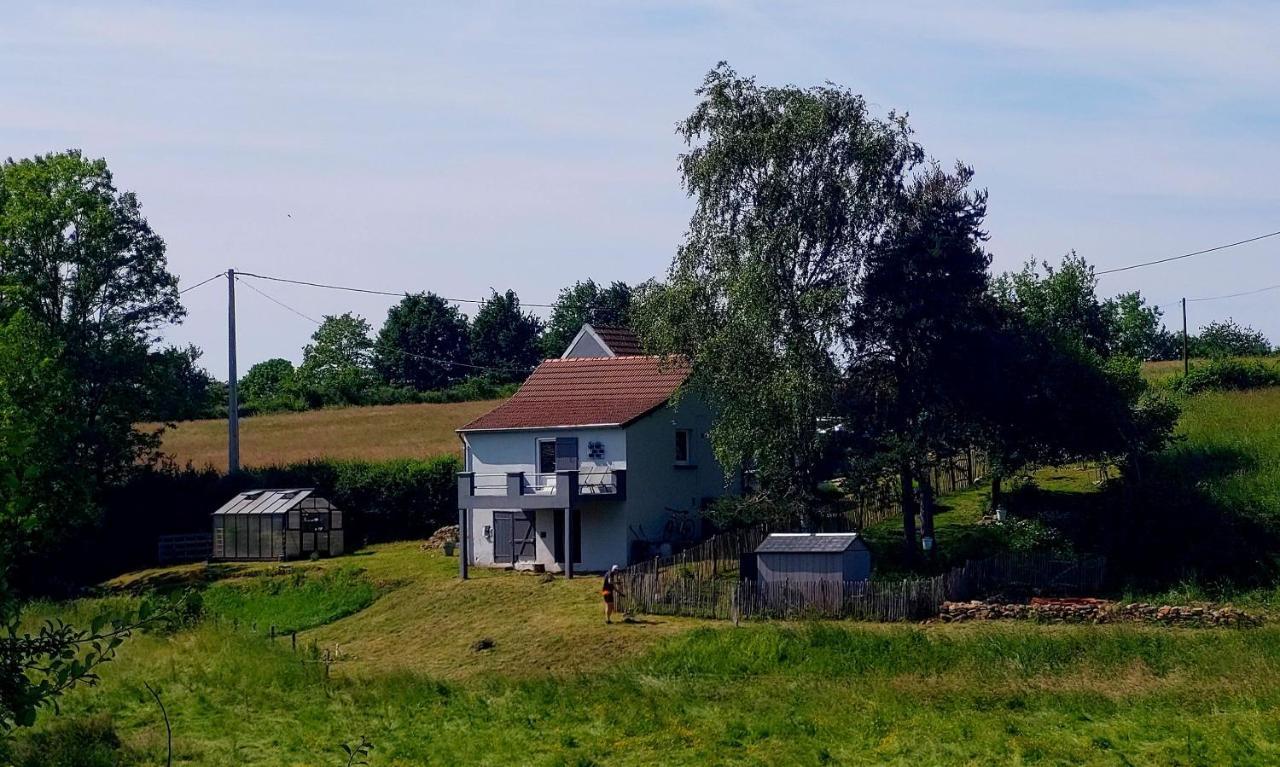 Maison Du Grand Moulin Saint-Aubin-en-Charollais المظهر الخارجي الصورة